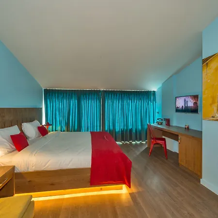 Taksim Nis - Istiklal Street Hotel 3*