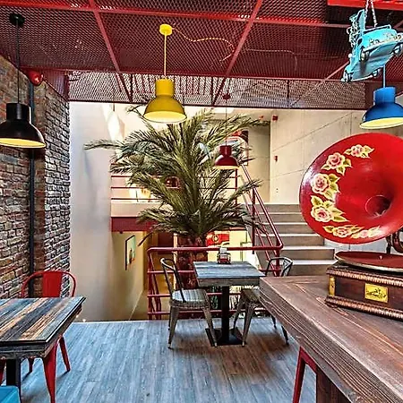 Taksim Nis - Istiklal Street מלון 3*