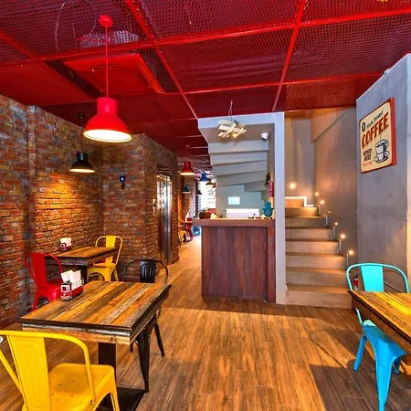 מלון Taksim Nis - Istiklal Street 3*