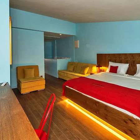 Taksim Nis - Istiklal Street 3*
