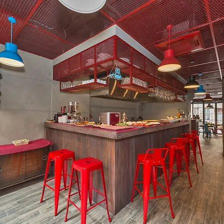 Taksim Nis - Istiklal Street 3*