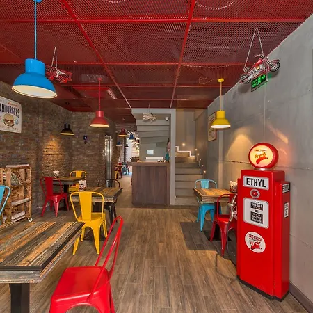 מלון Taksim Nis - Istiklal Street 3*