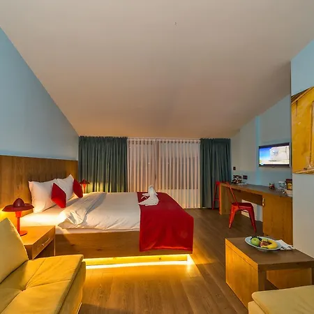 Otel Taksim Nis - Istiklal Street