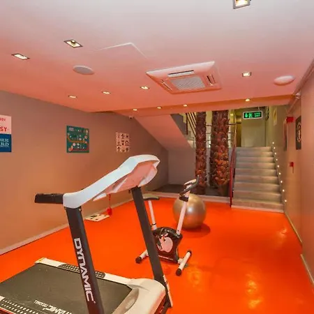 Otel Taksim Nis - Istiklal Street